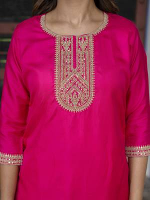 Vredevogel women's silk blend embroidered kurta with pant & nazneen dupatta set 3