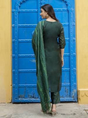 Vredevogel women's chanderi modal butti kurta pant set with embroidered dupatta 2