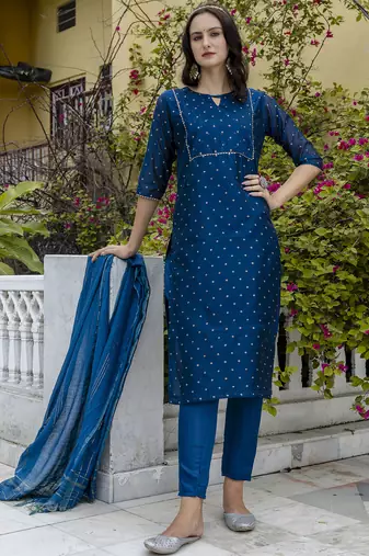 Vredevogel women's chanderi modal butti kurta pant set with embroidered dupatta