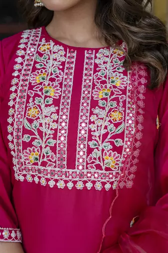 Vredevogel women's silk blend embroidered kurta with pant & dupatta set