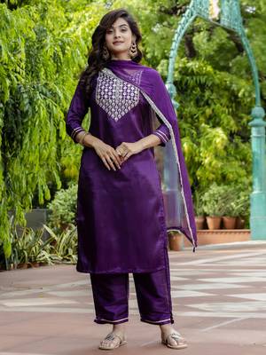 Vredevogel women's silk blend kurta pant set with nazmin dupatta 1