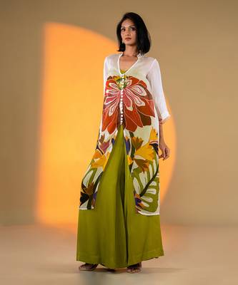 Off-white organza hand embroidery kurta sets 1