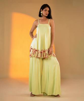 Pistachio sleeveless kurta set with embroidery & sharara 2