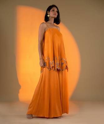 Rust orange sleeveless kurta set with embroidery & sharara 2