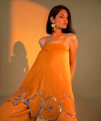Rust orange sleeveless kurta set with embroidery & sharara 4