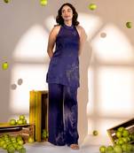 Purple halter neck kurta set with hand embroidery