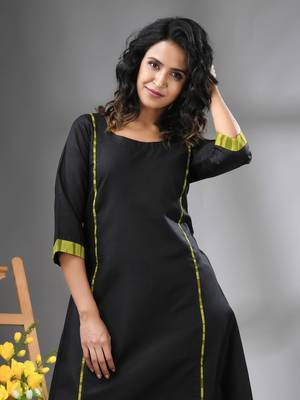 Black solid cotton a-line kurta 4