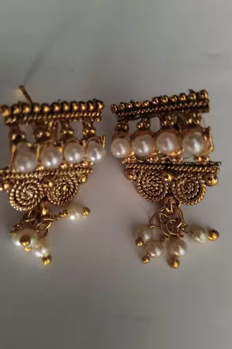 Beautiful Gold with Pearl Mangalsutra