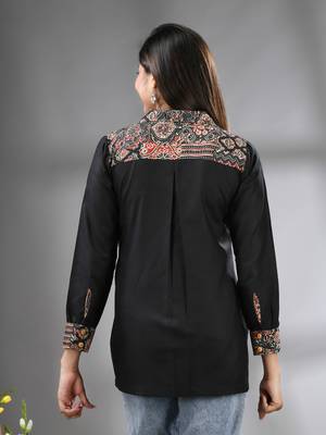 Black solid cotton shirt with ajrat patchwork 3