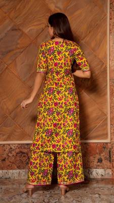 Women's Floral Printed Knee Length Round Neck Kurta Set With Dupatta (K128) 2