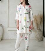 Women's Floral Printed Knee Length V Neck Linen Kurta And Pant Set (K140)