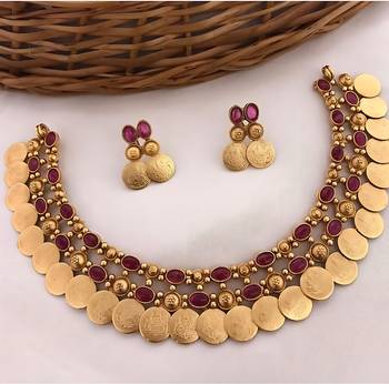 Gold-tone coin Necklace :: set with emerald and ruby gemstones 1