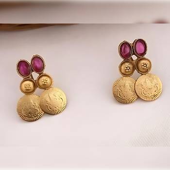Gold-tone coin Necklace :: set with emerald and ruby gemstones 2