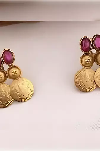 Gold-tone coin Necklace :: set with emerald and ruby gemstones