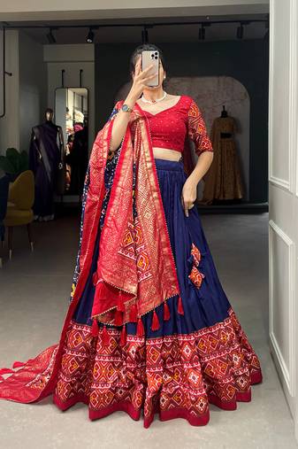 Party wear SIlk Blend Lehengha Choli with Dupatta for Women
