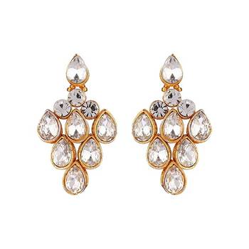 Luxurious gold-plated kundan choker Necklace :: set with maang tikka and earrings 3