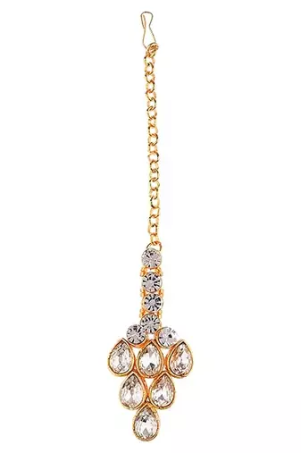 Luxurious gold-plated kundan choker Necklace :: set with maang tikka and earrings