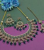 Elegant rama green and gold indian bridal jewelry set with kundan and beads