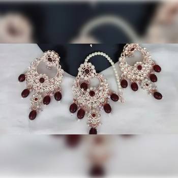 Luxurious silver-plated bridal jewelry set with ruby red accents 2