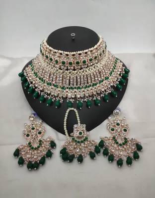 Exquisite crystal and pearl bridal choker set with matching earrings and tikka 1