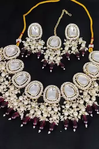 Kundan choker Necklace :: set with maroon beads and pearls - traditional indian wedding jewelry