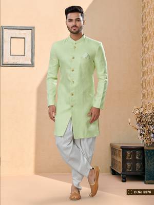 Havy banarasi jackard with thread work indowestern sherwani 1