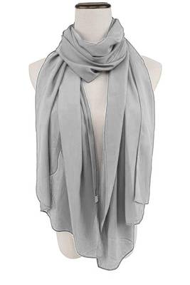 Grey Moroccan Kaftan sun-proof hijab 3