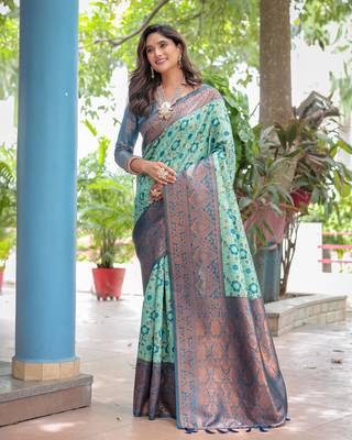 Women'S Turquoise silk blend Kanjeevaram Saree With Unstitched Blouse Piece 1