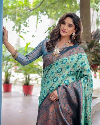 Women'S Turquoise silk blend Kanjeevaram Saree With Unstitched Blouse Piece 4