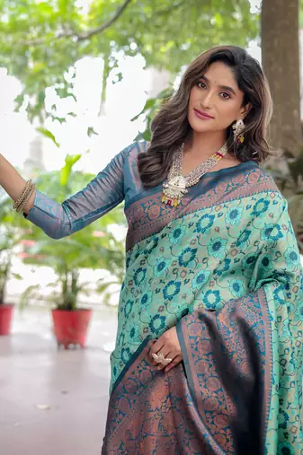 Women'S Turquoise Silk Kanjeevaram Saree With Unstitched Blouse Piece