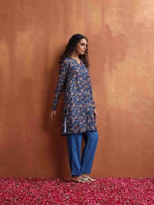 blue print kurta co-ord set 4