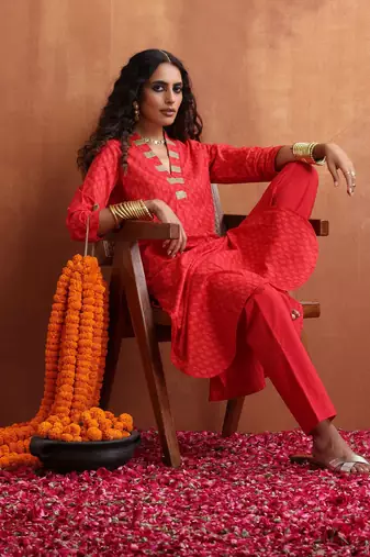 red print a-line kurta set