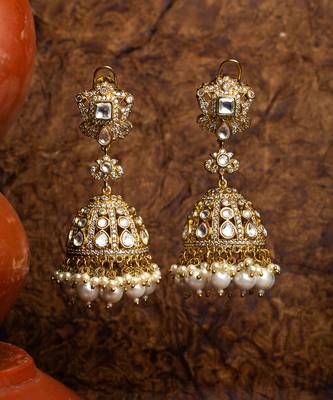 Shehzadi polki diamond jhumkaas These glamorous jhumkas with a polki finish 2