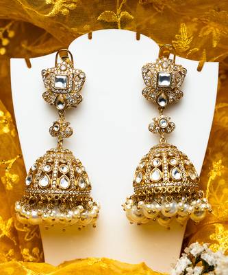 Shehzadi polki diamond jhumkaas These glamorous jhumkas with a polki finish 3