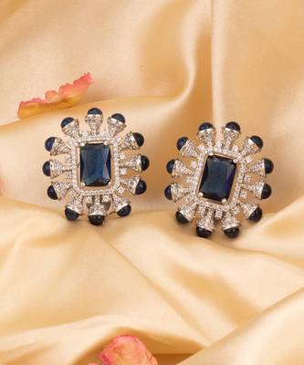 Naval majesty diamonds encrusted with semi precious saphire stones in a classic finish for everything fantaisie. 1