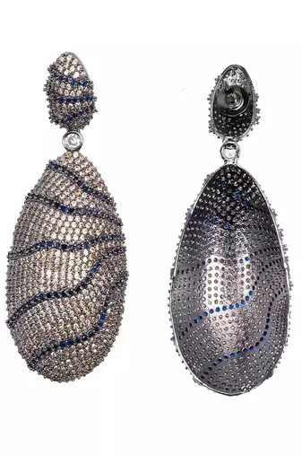 Twilight whispers 1 Pair of Earring 