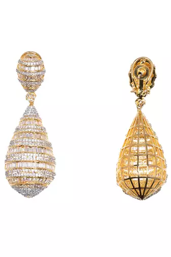 Luxe gold cascade 1 Pair of Earring 