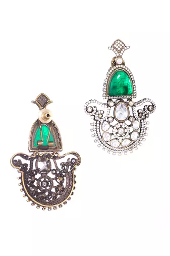 Kairi shirin 1 Pair of Earring 