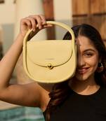 Yellow crossbody mingles