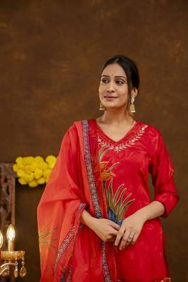 Red Muslin Kurta with Bold Floral Design and Dupatta 2