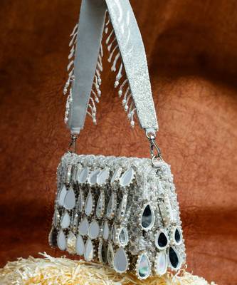 Aaina kasse silver 5