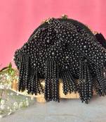 Noir pearl tassels