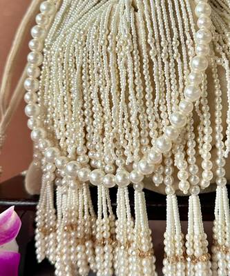 Gilt tassel ivory 3