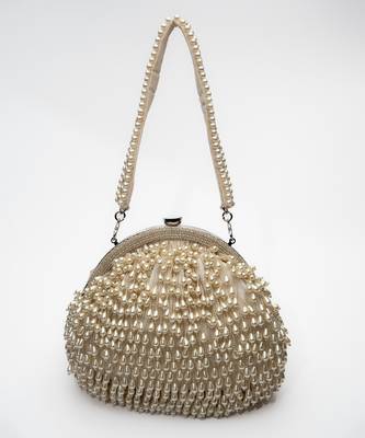 Pearl treasure clutch snowflake 5
