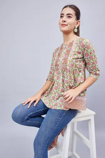 Winred women green floral printed top