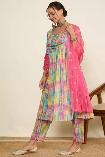 Winered women printed ruched yoke flare kurta, pant & dupatta set