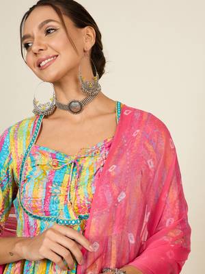 Winered women printed ruched yoke flare kurta, pant & dupatta set 4