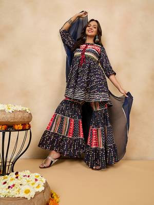 Winered woman blue bordered sharara, kurta & dupatta set 3
