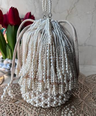 Raindrops with pearls 3