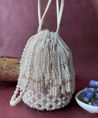 Raindrops with pearls 4